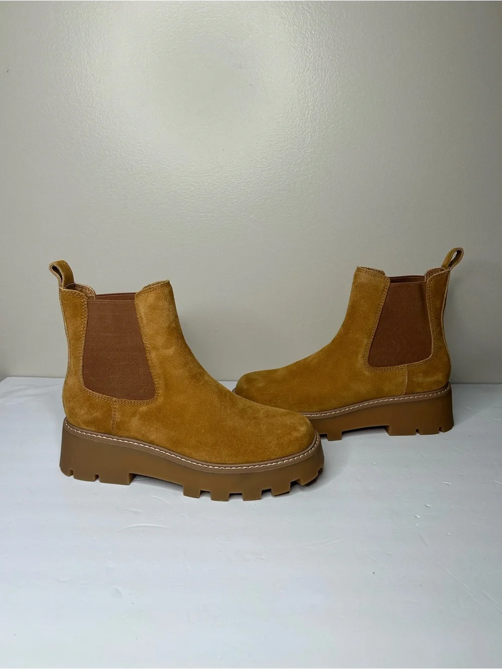 New Dolce Vita Johany suede Chelsea boots rich chestnut shade Tan